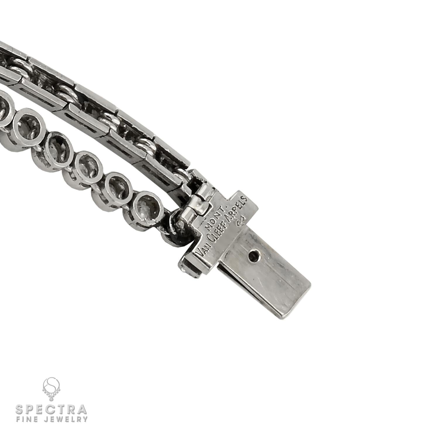 Van Cleef & Arpels platinum necklace clasp with maker's signature